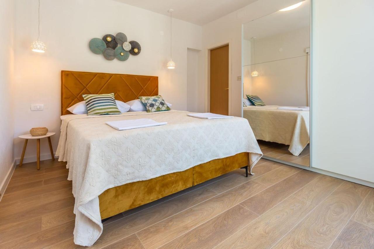 Tatijana Holiday Apartments Makarska Bagian luar foto