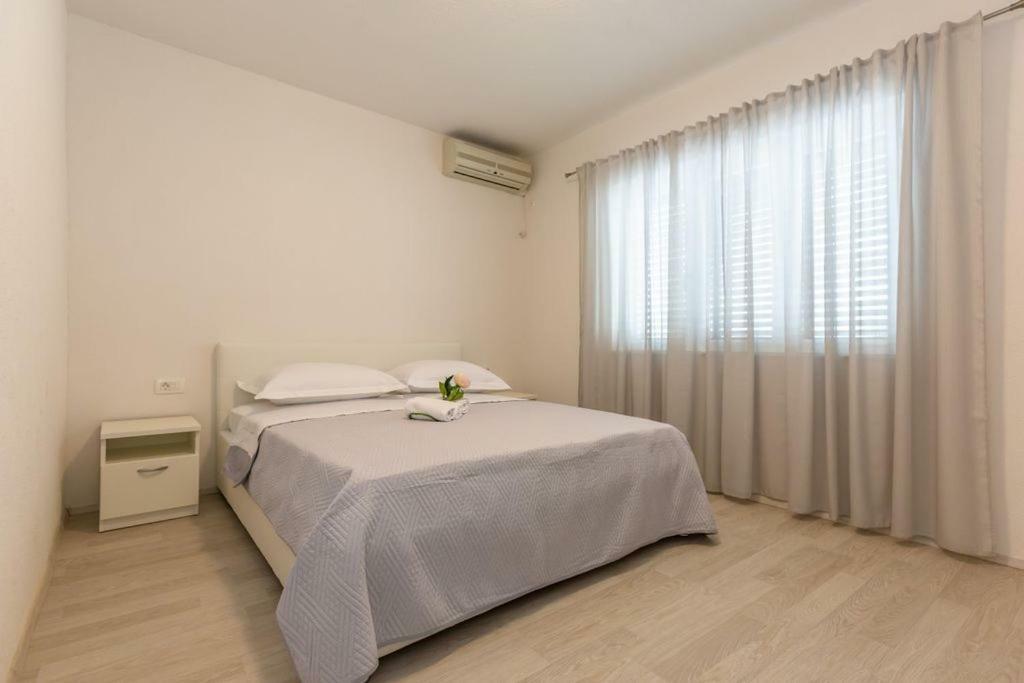 Tatijana Holiday Apartments Makarska Bagian luar foto