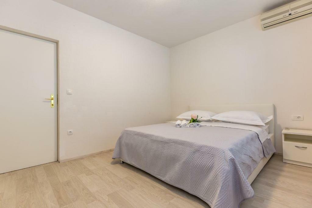 Tatijana Holiday Apartments Makarska Bagian luar foto